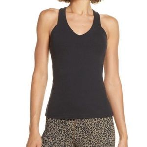 ALO YOGA Black Elevate Rib Tank in Black